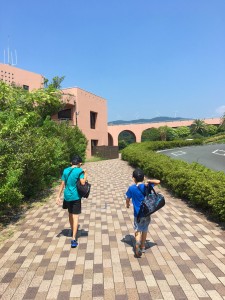 FCE6D143-1096-431B-BB54-D3775FF92977